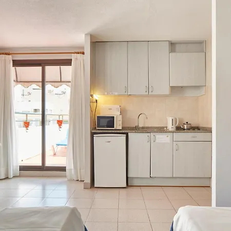 Aptos Casa Luis By Invisa Lägenhetshotell Santa Eularia des Riu