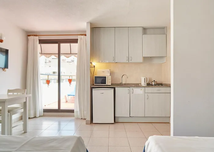 Aptos Casa Luis By Invisa Apart-hotel Santa Eulária des Riu