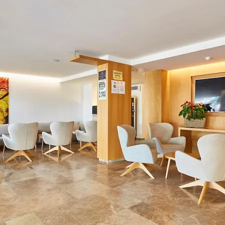 Апарт-готель Aptos Casa Luis By Invisa 3*